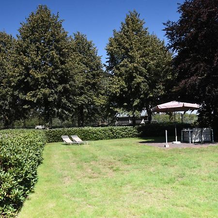 Bed And Breakfast Lindershoeve Bergeijk Esterno foto