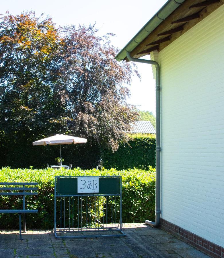 Bed And Breakfast Lindershoeve Bergeijk Esterno foto